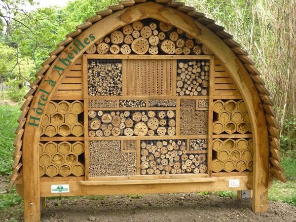 insect-hotel7_Moira-Dunworth
